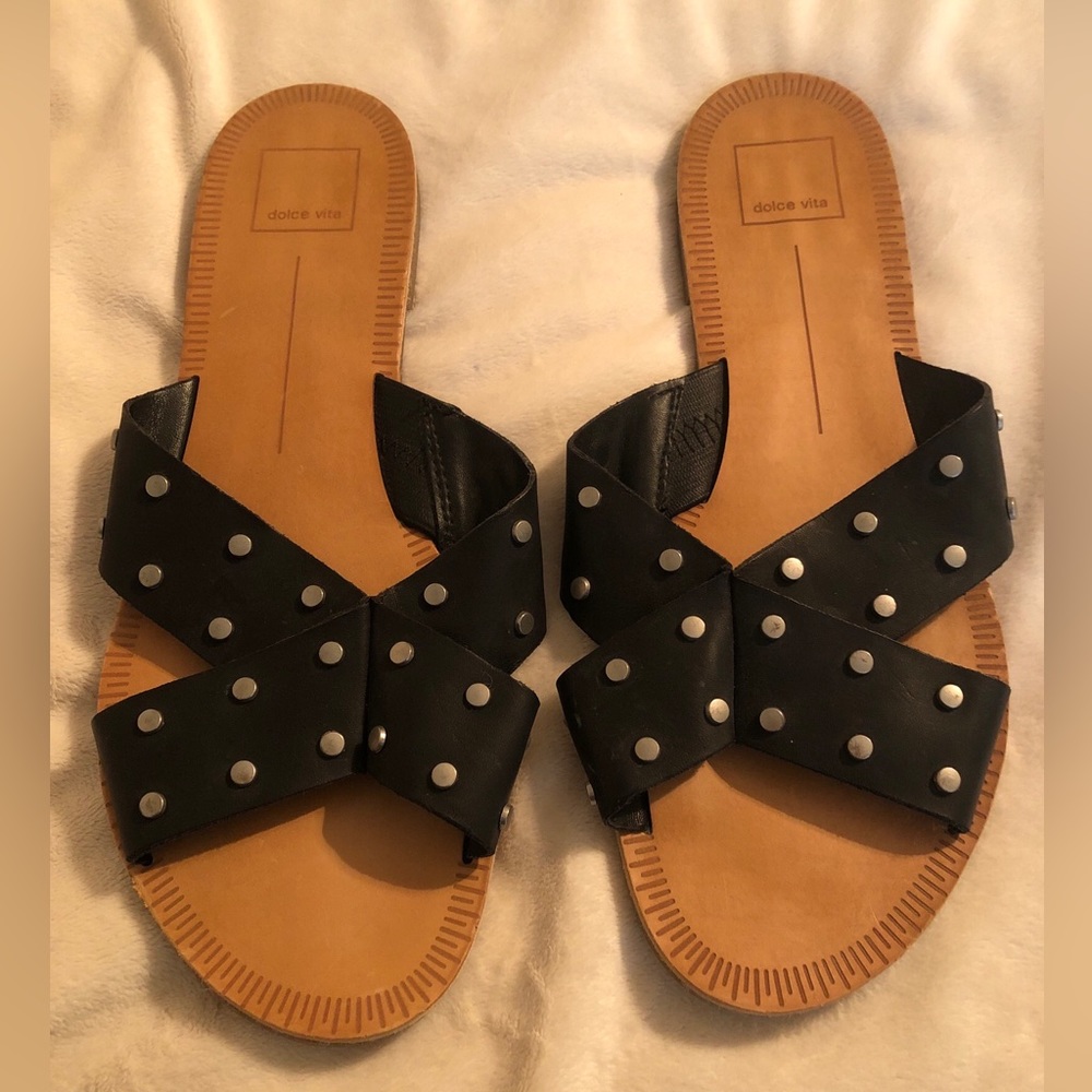 DOLCE VITA FLAT BLACK STUDDED SANDALS